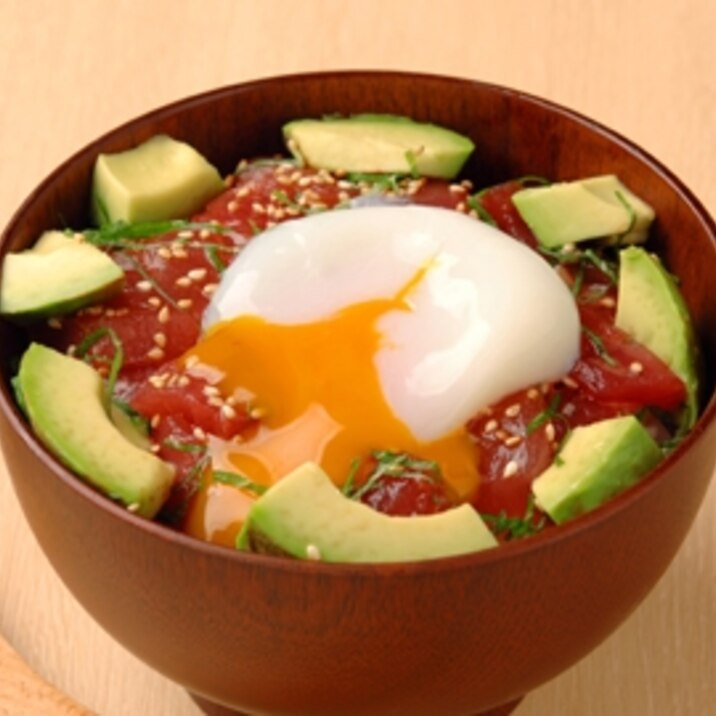 まぐろとアボカドの酒盗漬丼 ポキ丼 レシピ 作り方 By 楽天出店店舗 珍味や しいの食品 楽天レシピ